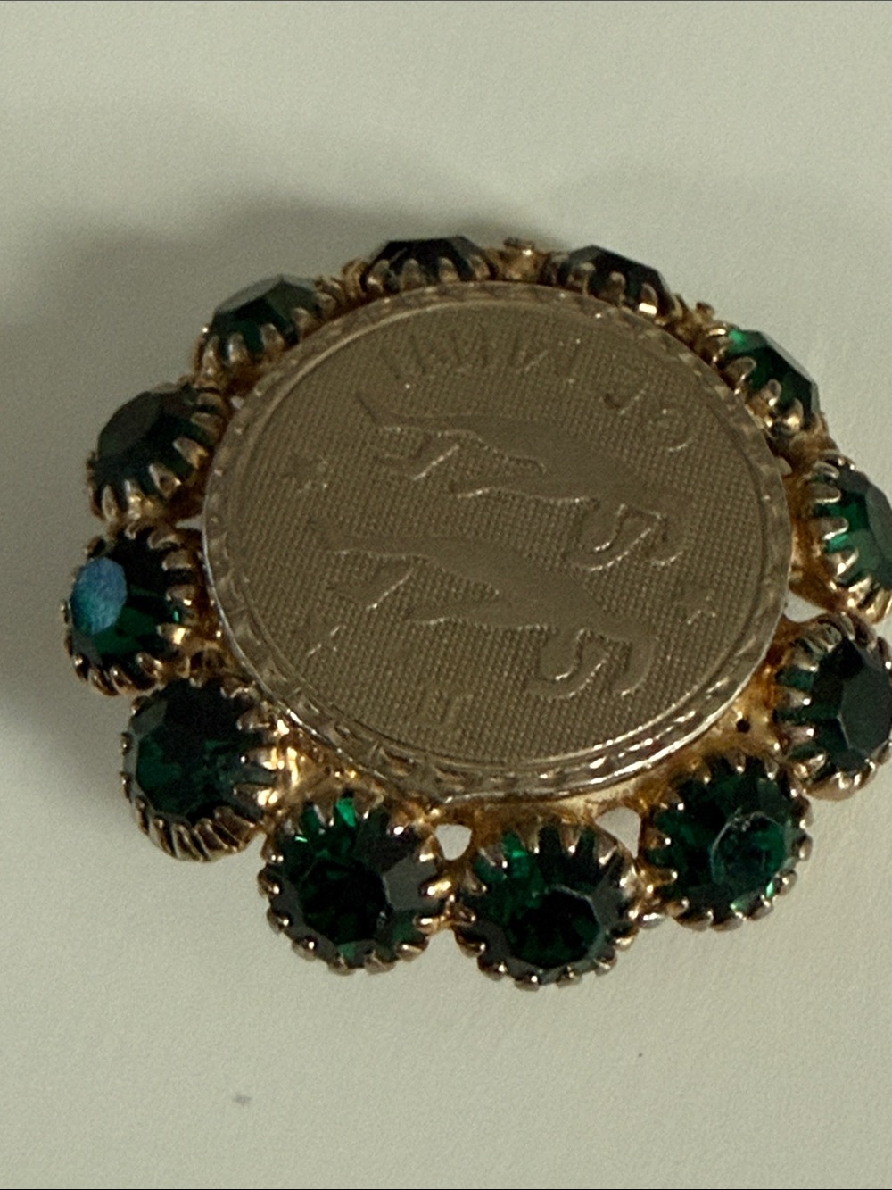 Vintage Gold-Tone Gemini coin Pin Brooch Emerald Green birthstone rhinestones - Picture 5 of 7